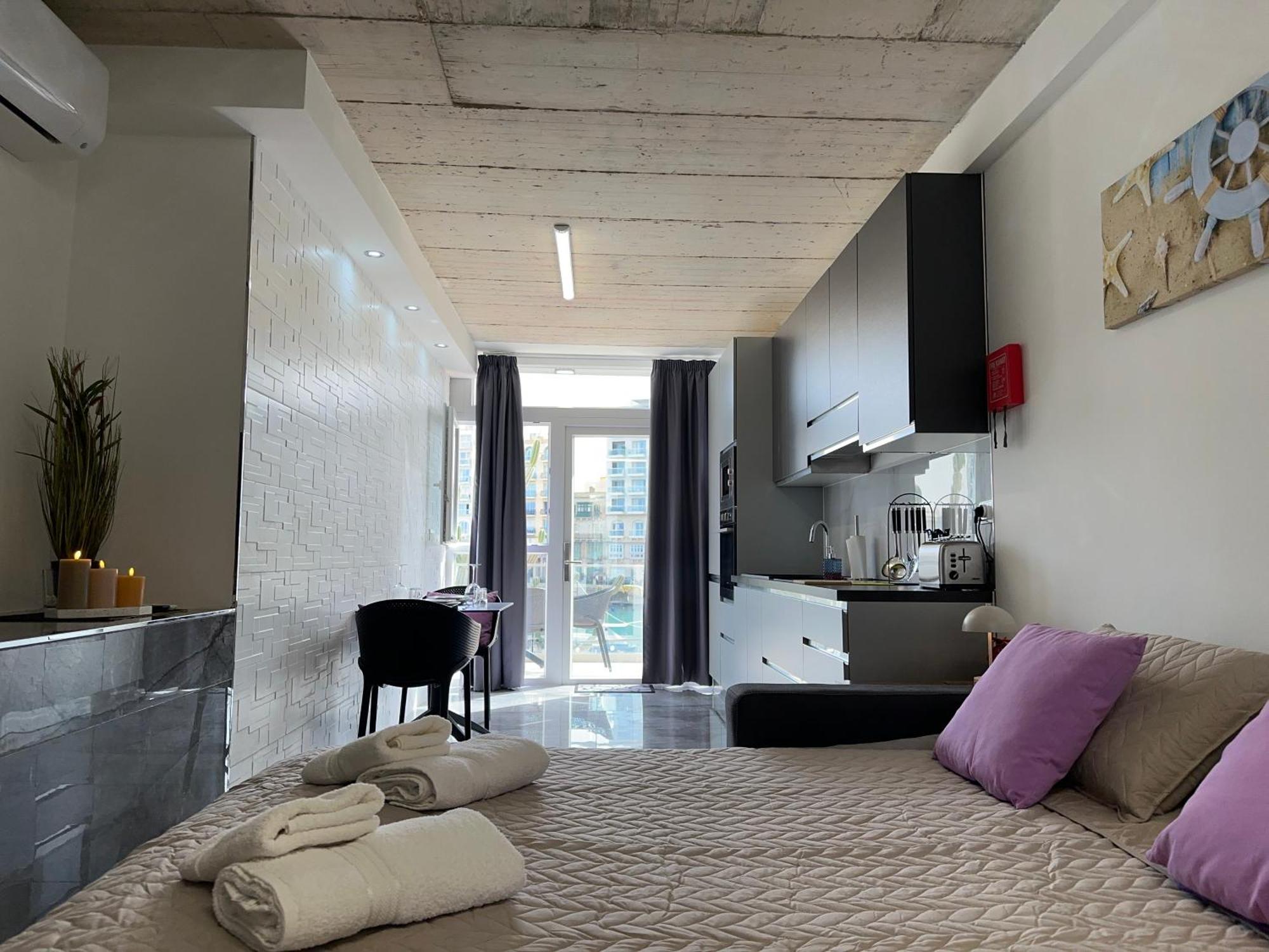 Seafront, Lovely Modern Studio. Saint Julian's Exterior photo